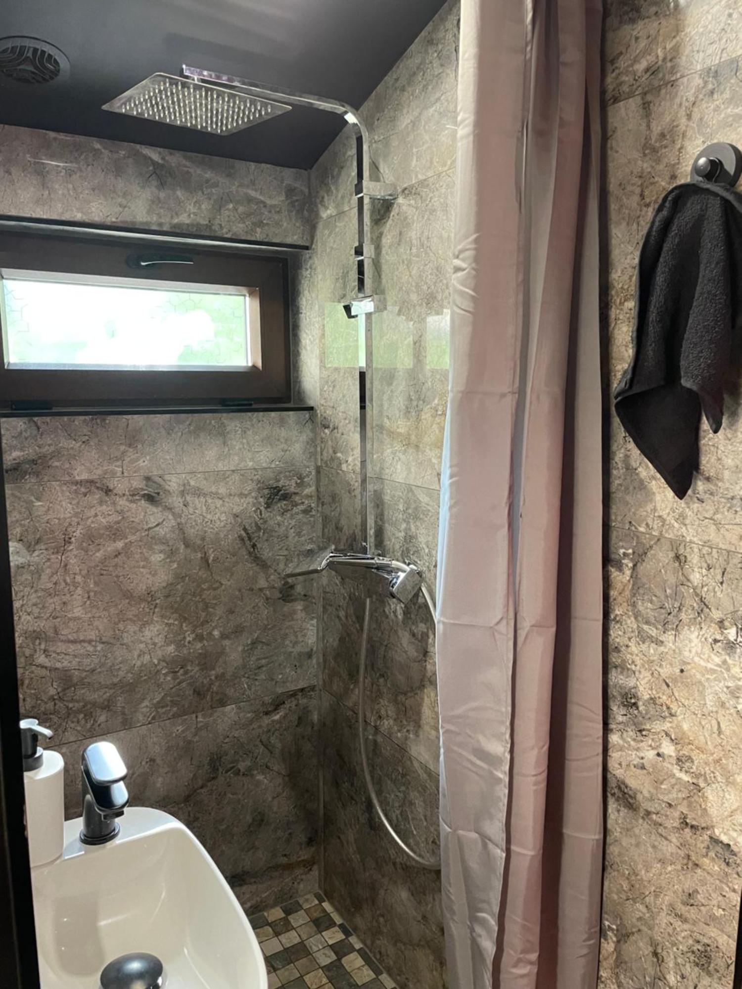 Jacuzzi Love Room Mulhouse Buitenkant foto